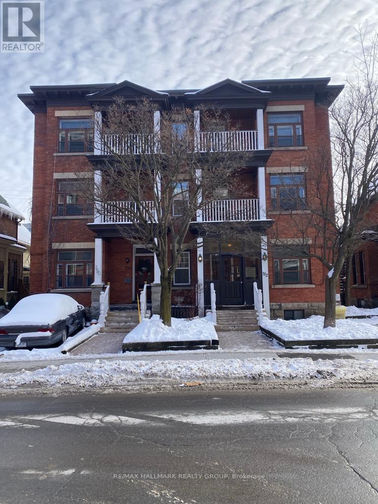 FRONT OF 350-352 GILMOUR