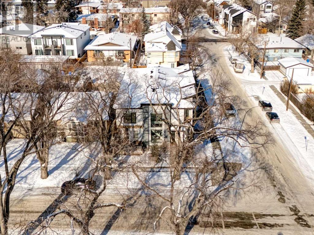 Single Family House for Sale in   Avenue NE Crescent Heights Calgary 