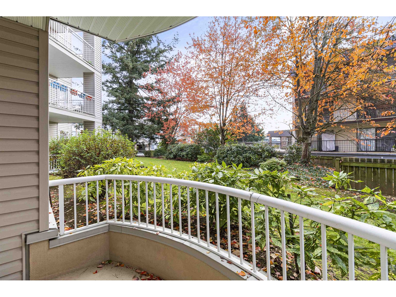 103 32120 MT WADDINGTON AVENUE, Abbotsford real estate listing R2942258