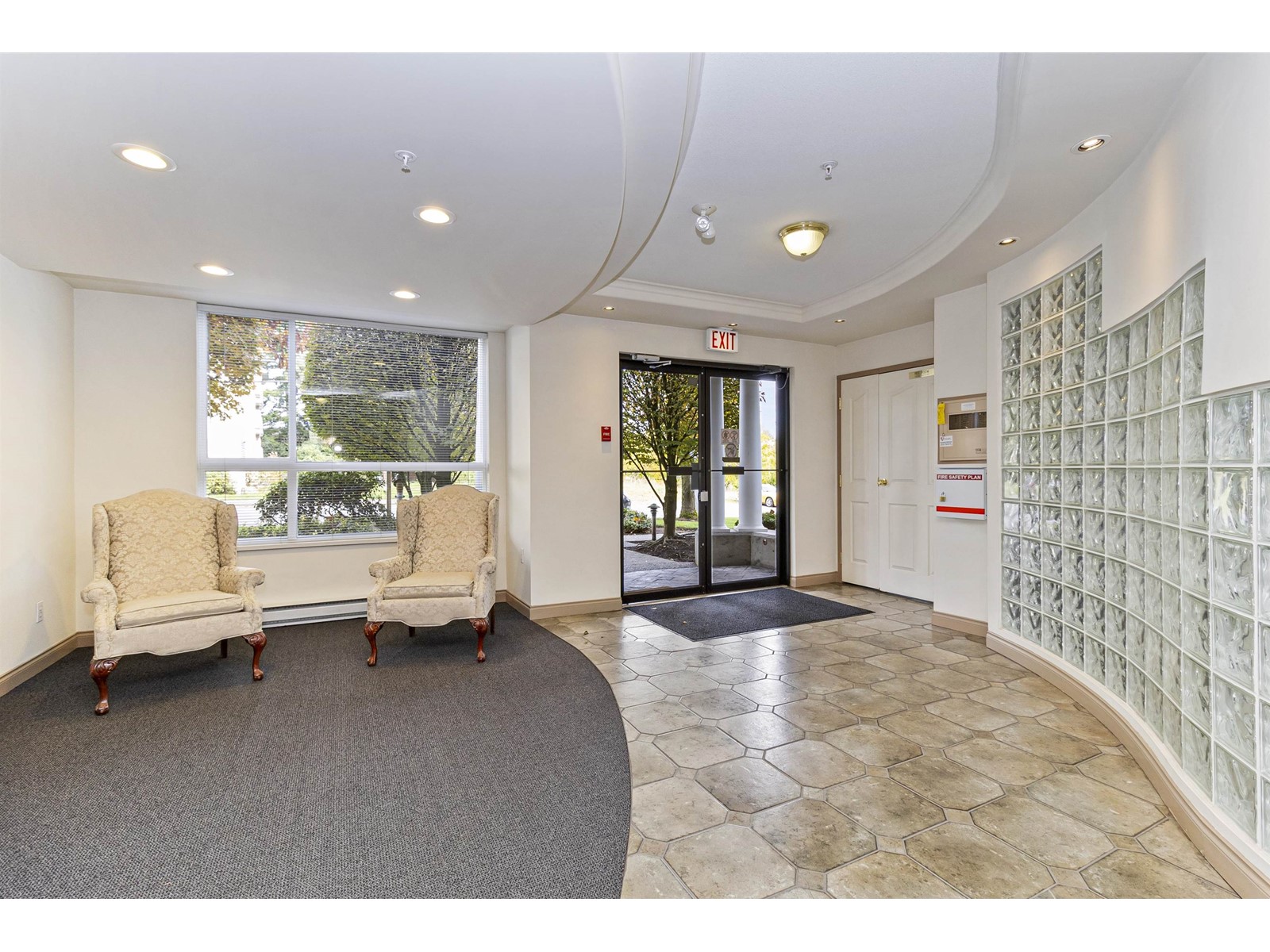 103 32120 MT WADDINGTON AVENUE, Abbotsford real estate listing R2942258