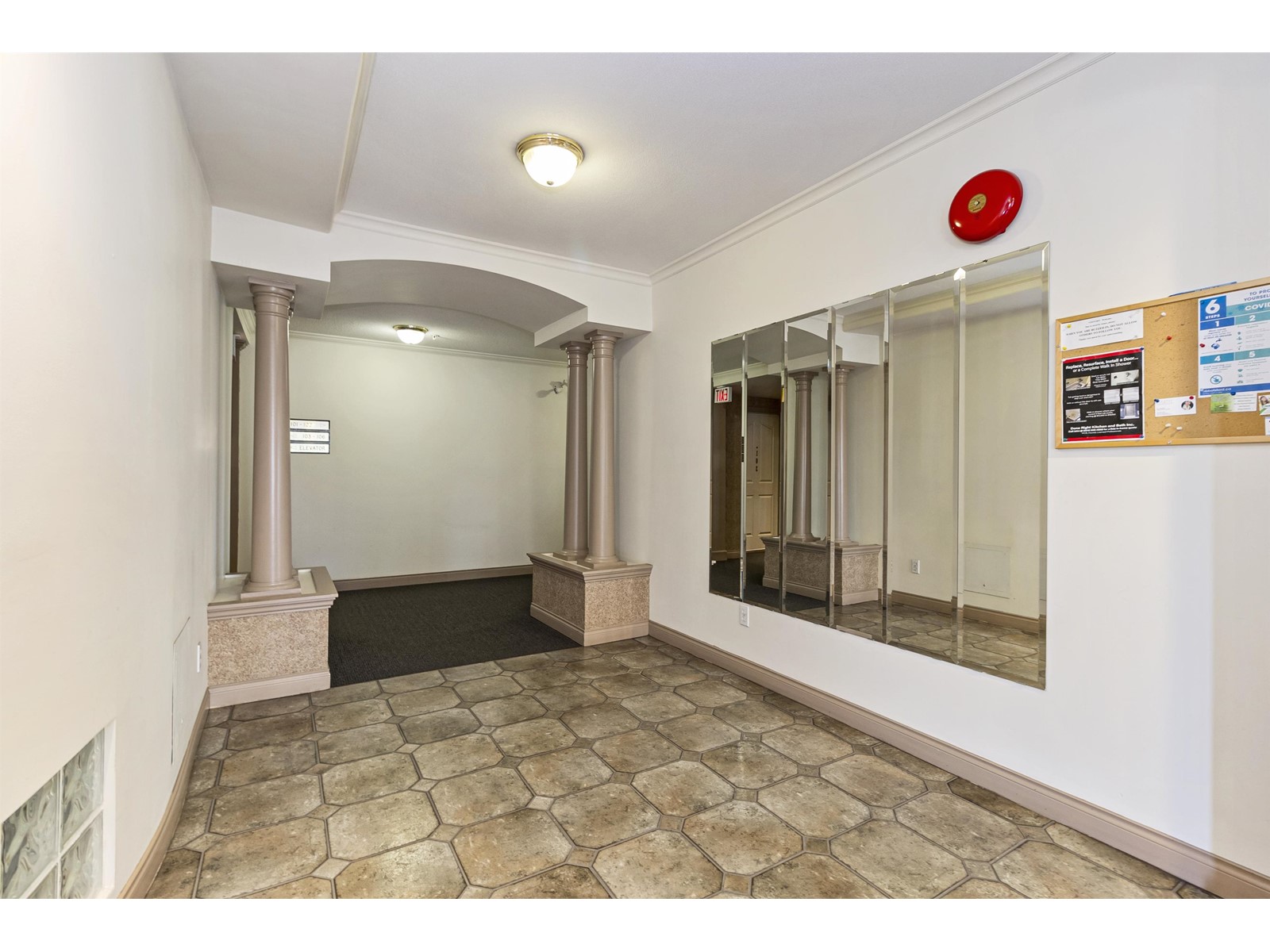 103 32120 MT WADDINGTON AVENUE, Abbotsford real estate listing R2942258