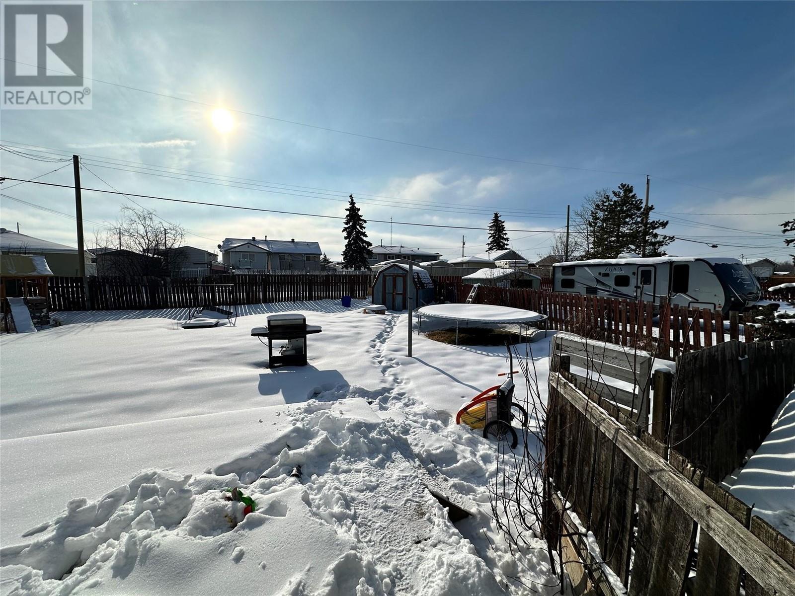 1913 109 Avenue, Dawson Creek