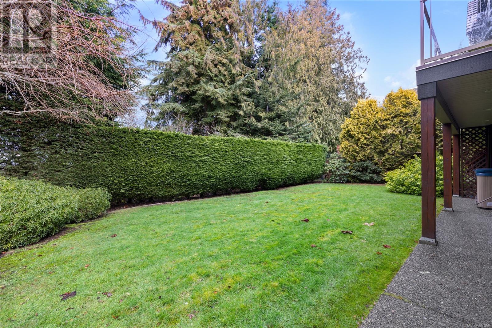 757 Eagleridge Pl, Qualicum Beach