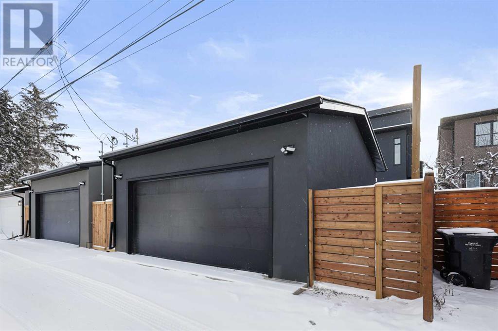 Single Family House for Sale in   Avenue SW Spruce Cliff Calgary 