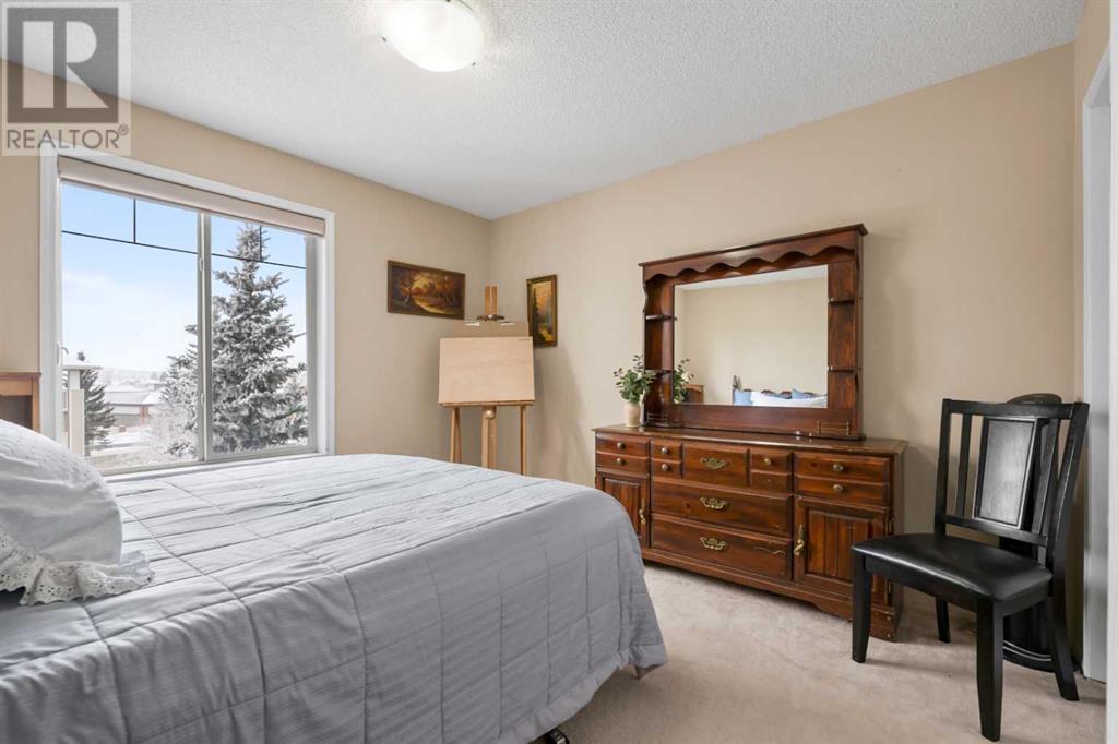 Single Family House for Sale in   Country Village Bay NE Country Hills Village Calgary 