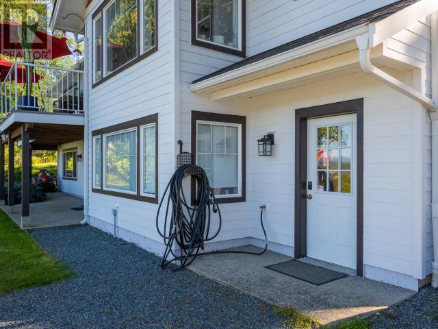 2108 MAHOOD ROAD, Powell River