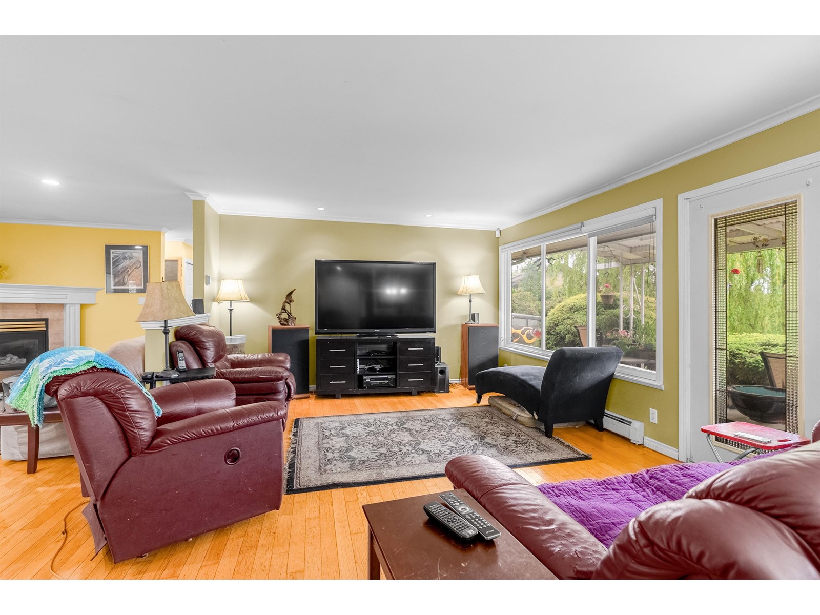 Photo 6 of 5502 Bakerview Drive, Surrey BC