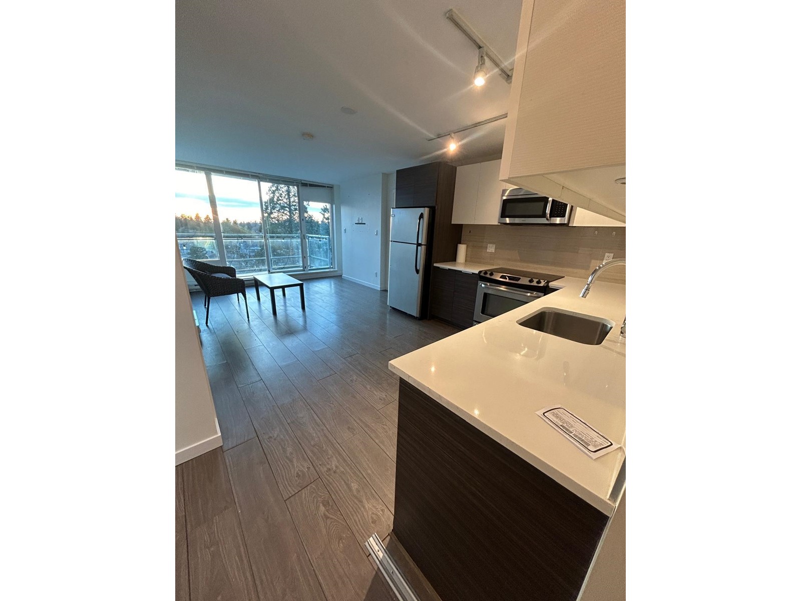 909 13303 CENTRAL AVENUE, Surrey