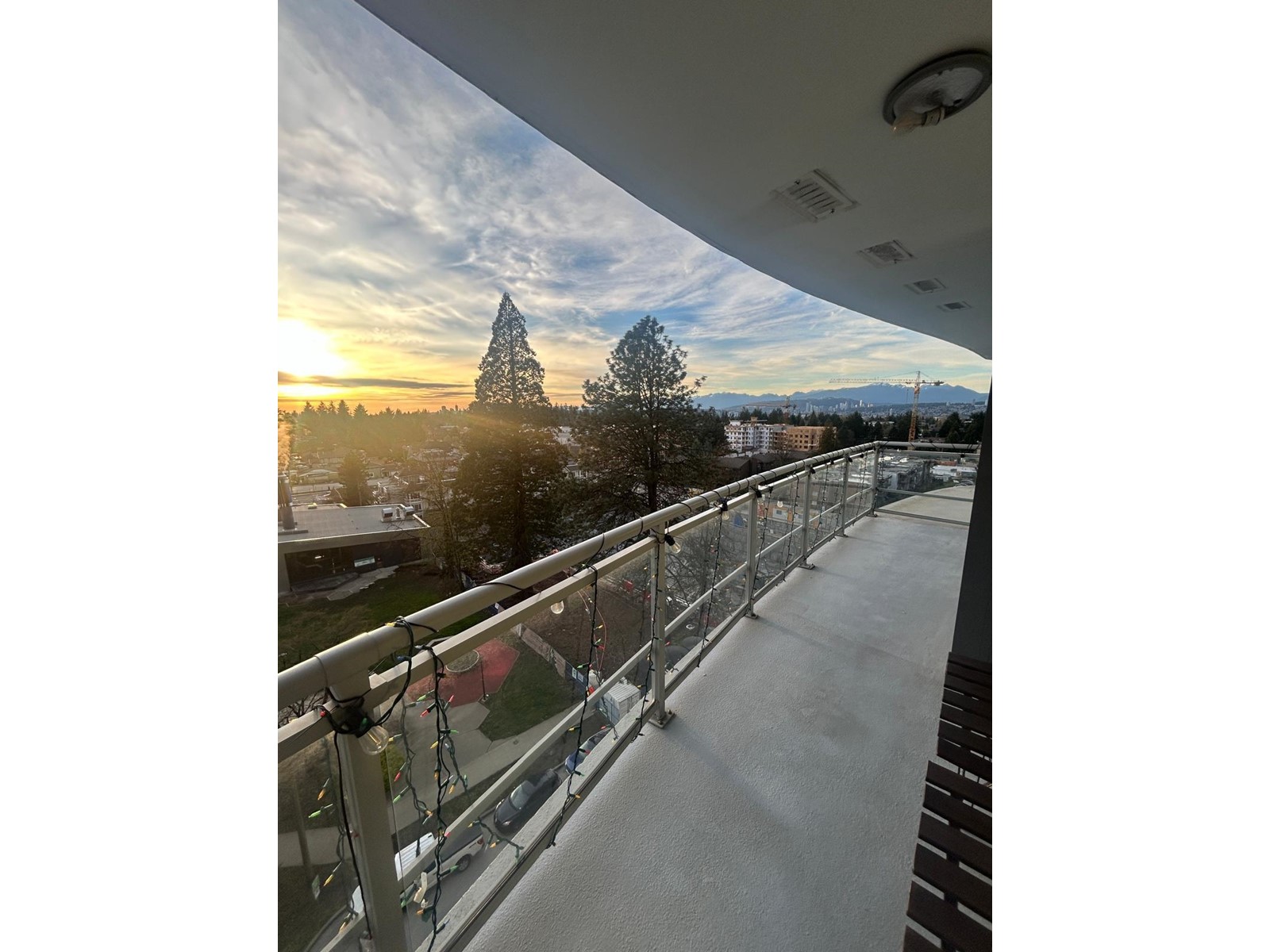 909 13303 CENTRAL AVENUE, Surrey