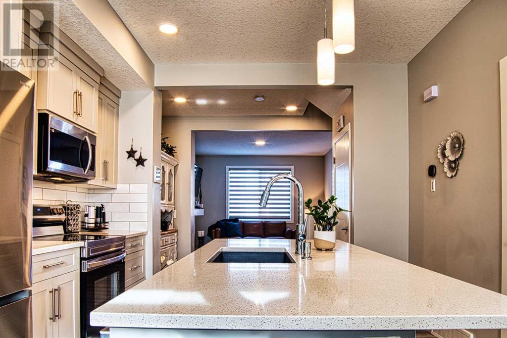 Single Family House for Sale in  Wolf Creek Avenue SE Wolf Willow Calgary 