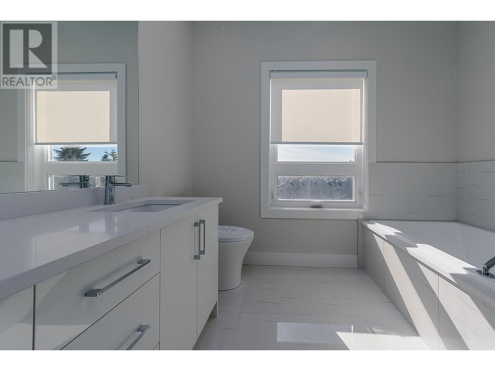 #19-3033 SHELL Road, Richmond