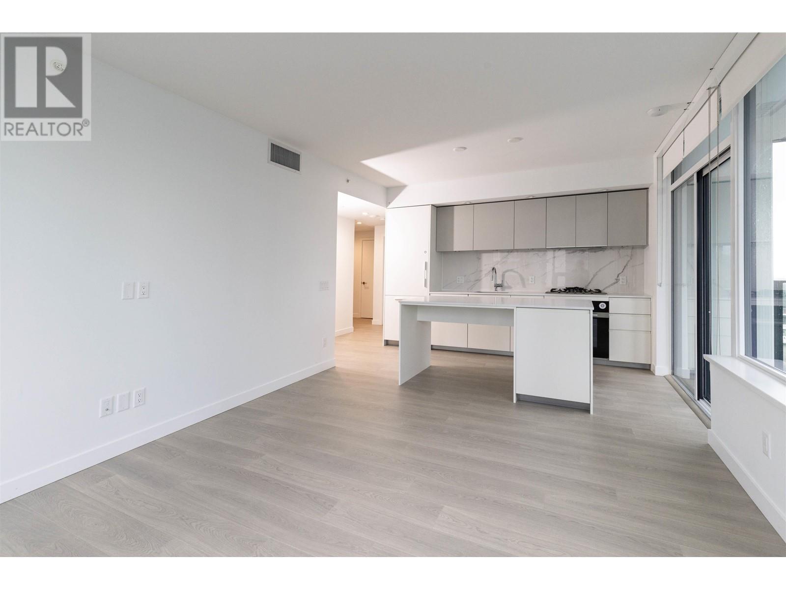 Photo 4 of 1009 6537 Telford Avenue, Burnaby BC