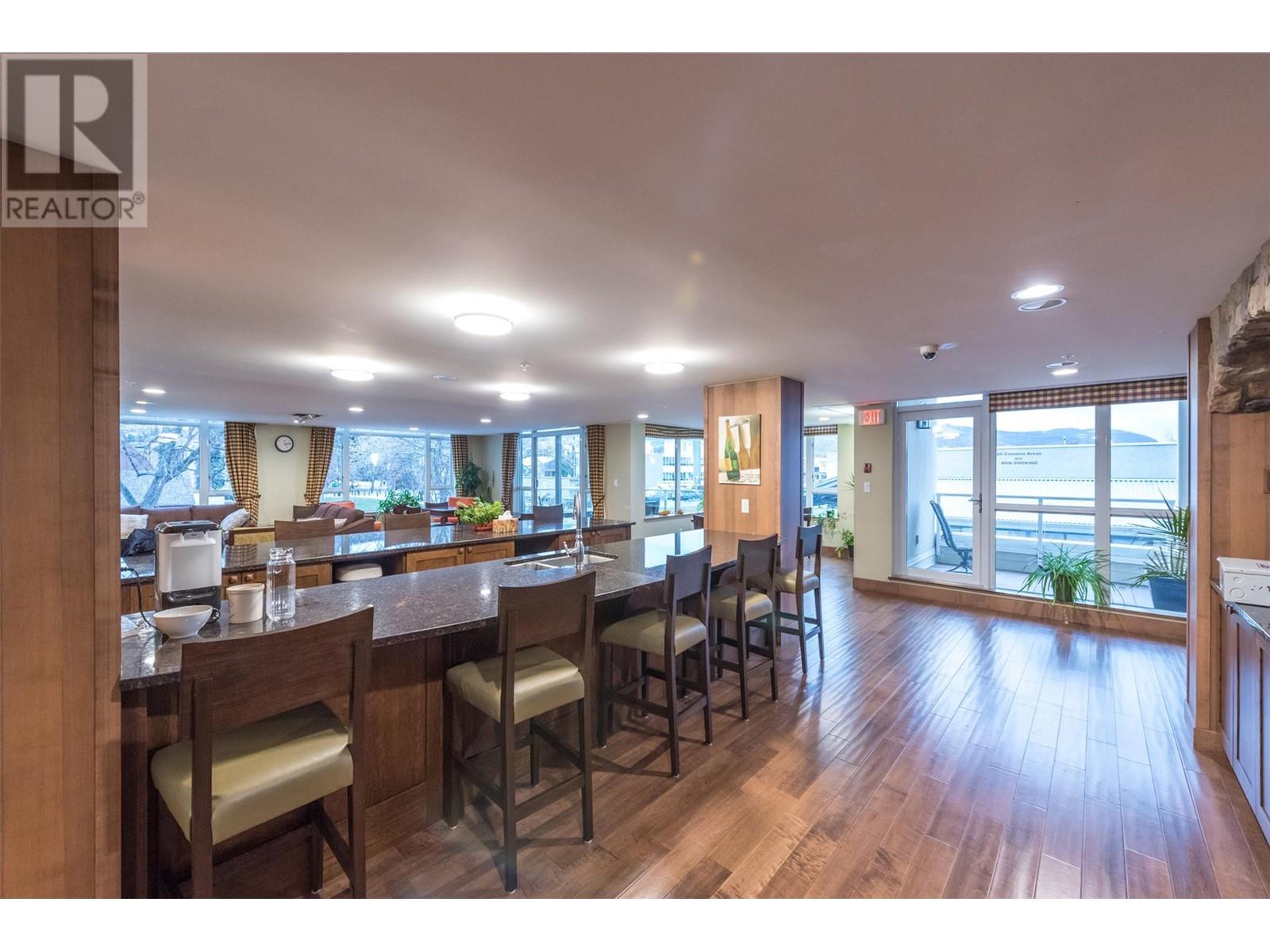 1405 75 Martin Street, Penticton