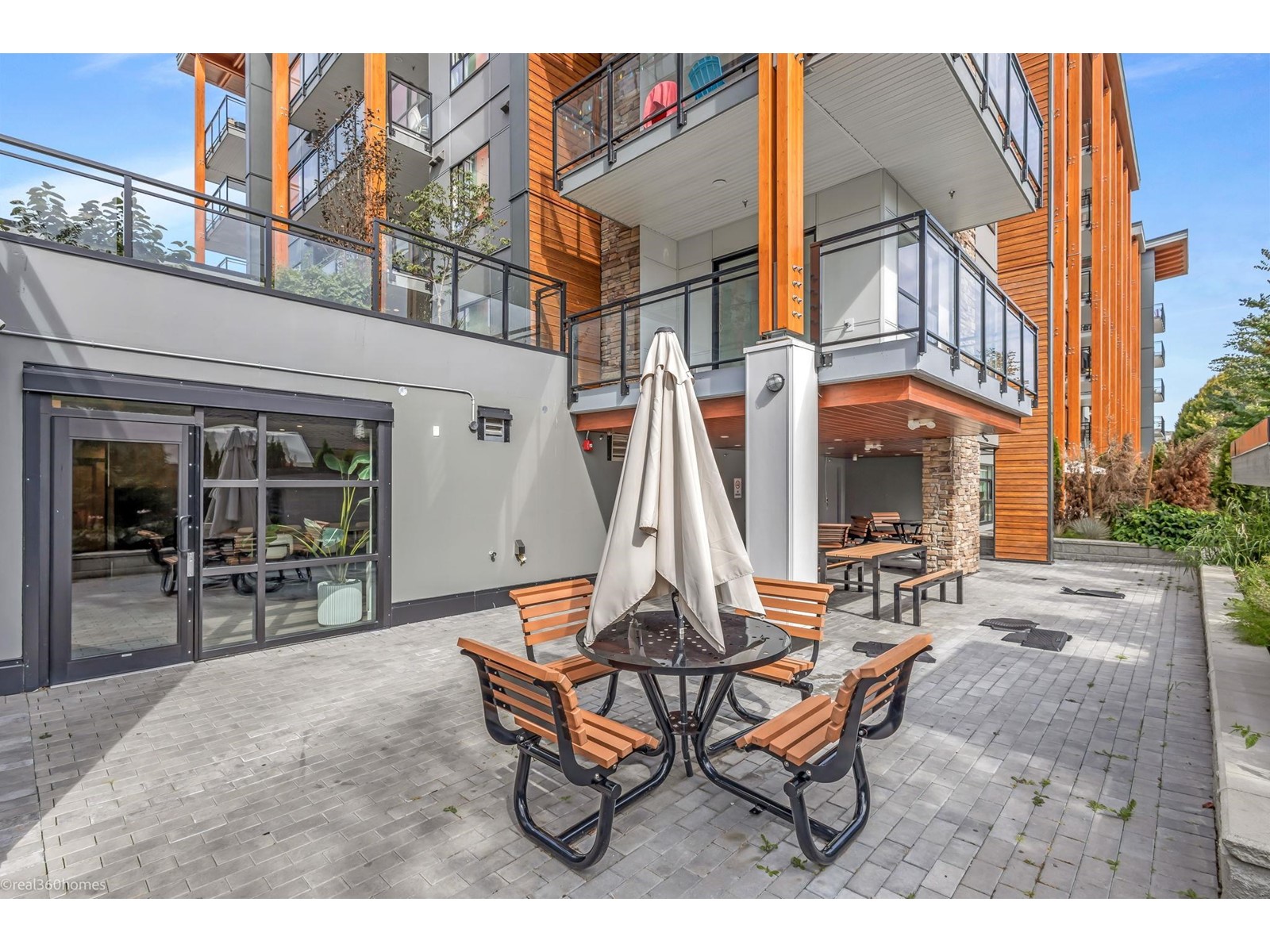 210 6960 NICHOLSON STREET, Delta real estate listing R2968956