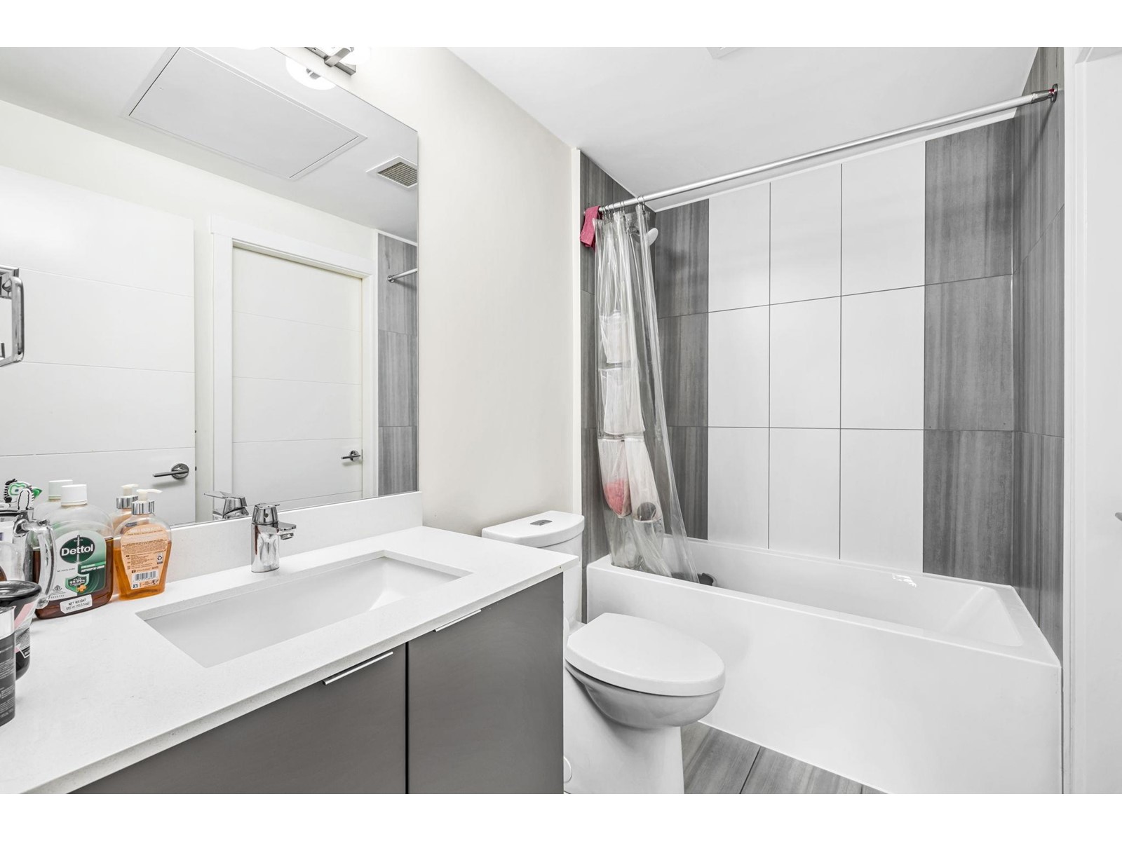 210 6960 NICHOLSON STREET, Delta real estate listing R2968956