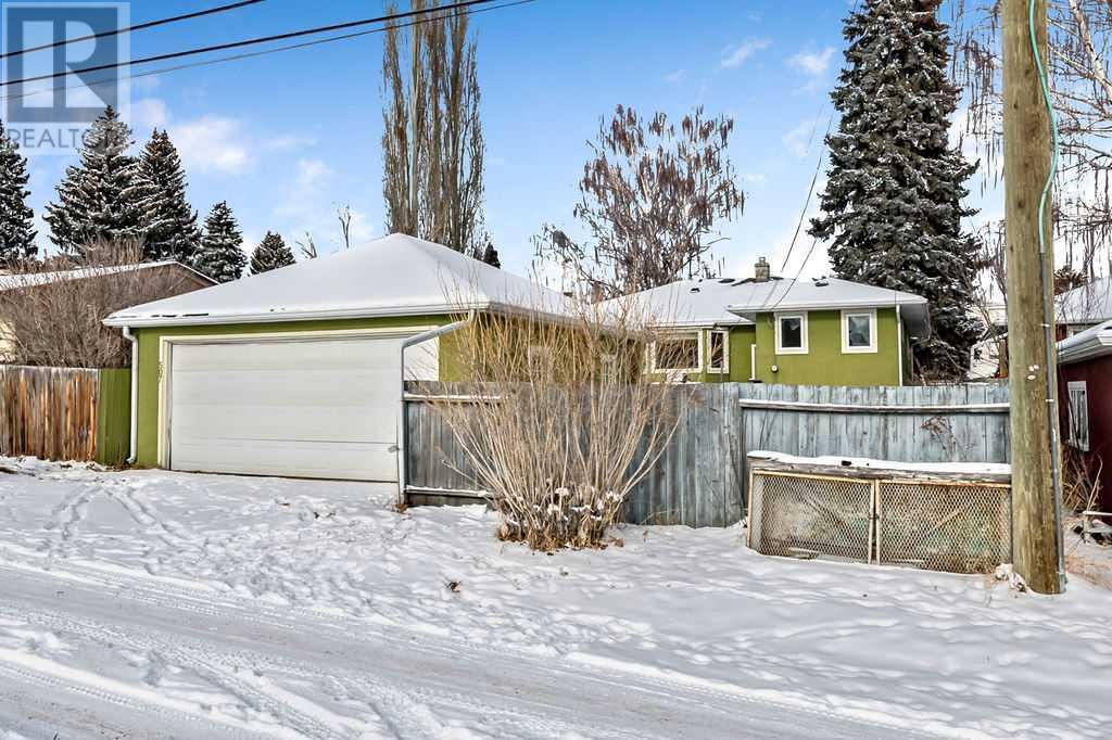 Single Family House Bungalow for Sale in   Avenue SW Elboya Calgary 