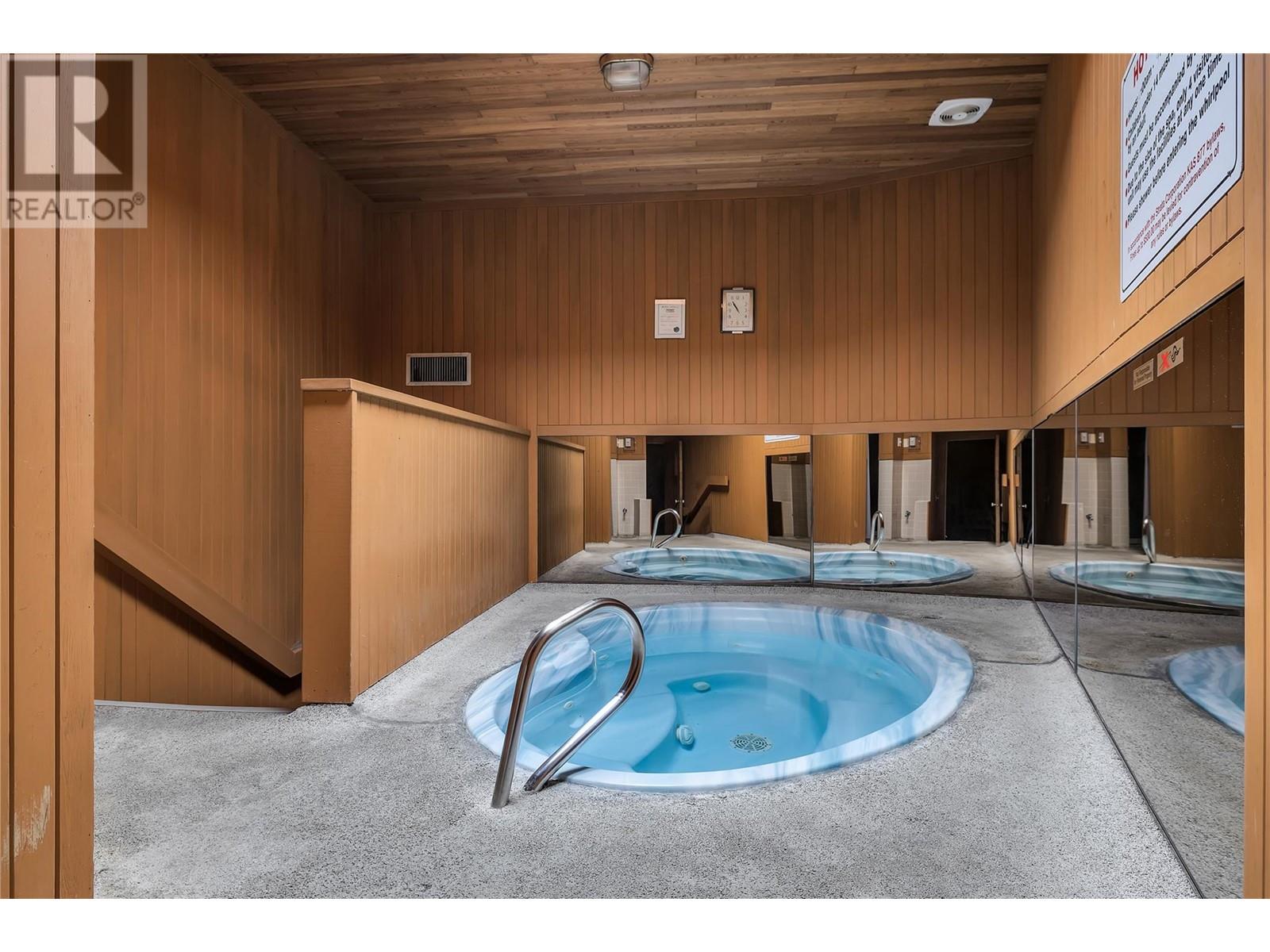 103 3175 De Montreuil Court, Kelowna