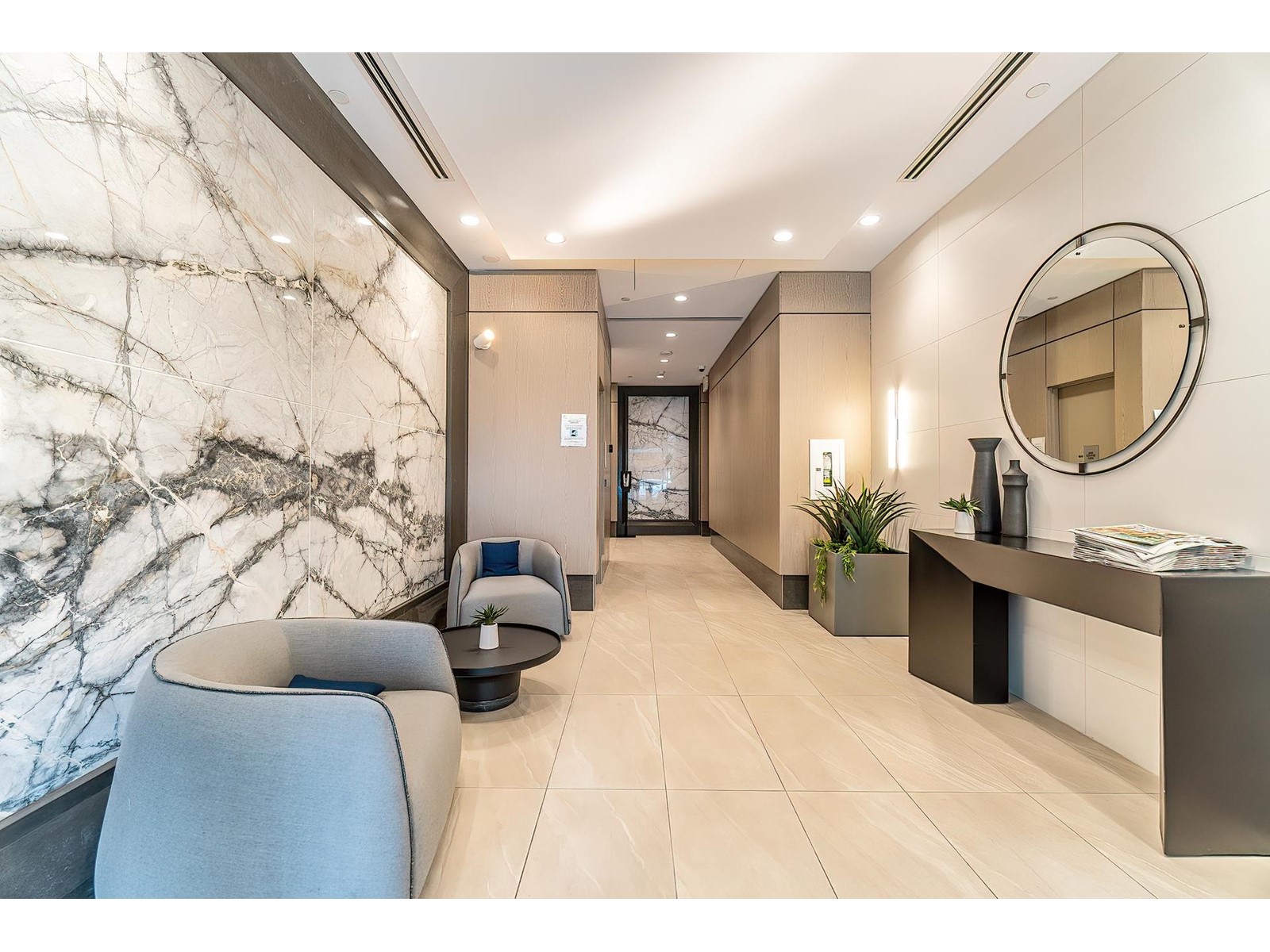 404 1441 JOHNSTON ROAD, White Rock real estate listing R2969237