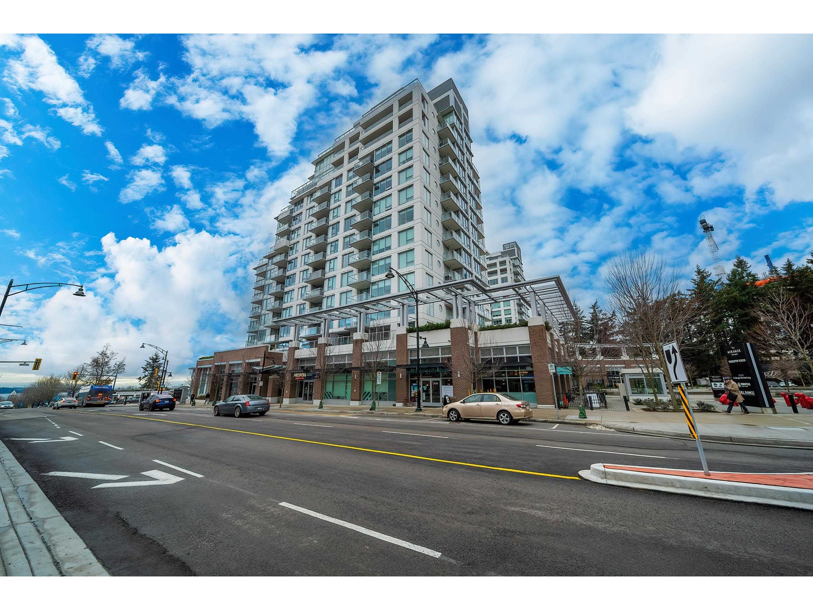 404 1441 JOHNSTON ROAD, White Rock real estate listing for sale