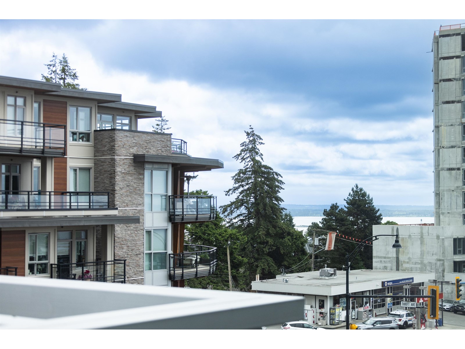 404 1441 JOHNSTON ROAD, White Rock real estate listing R2969237
