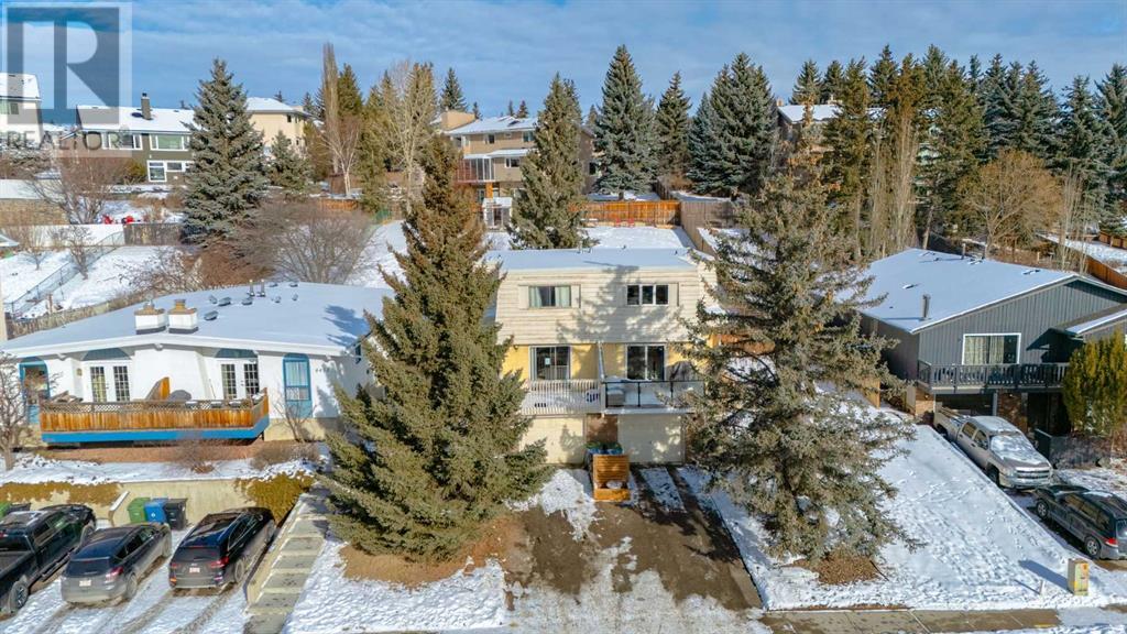 Single Family House for Sale in  Silver Springs Road NW Silver Springs Calgary 