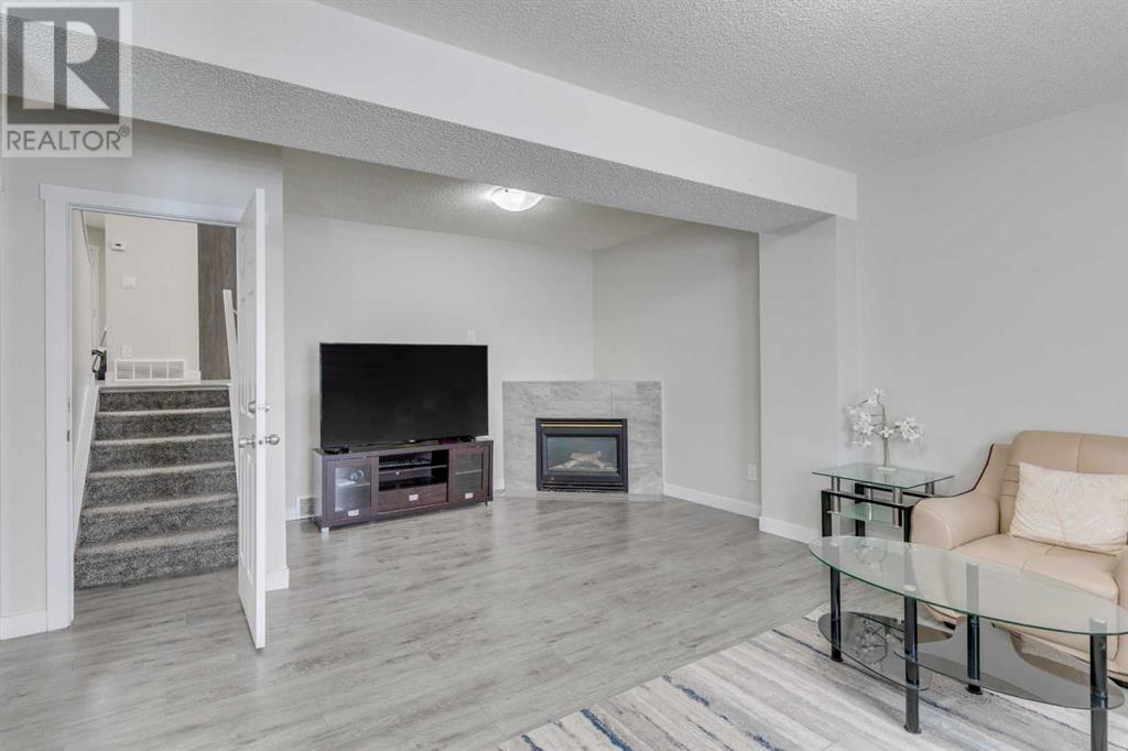 Single Family House 4 Level for Sale in  Anaheim Place NE Monterey Park Calgary 