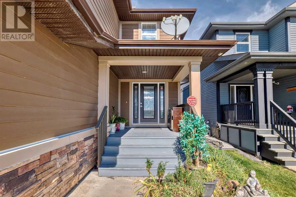 Single Family House for Sale in  Evanspark Circle NW Evanston Calgary 