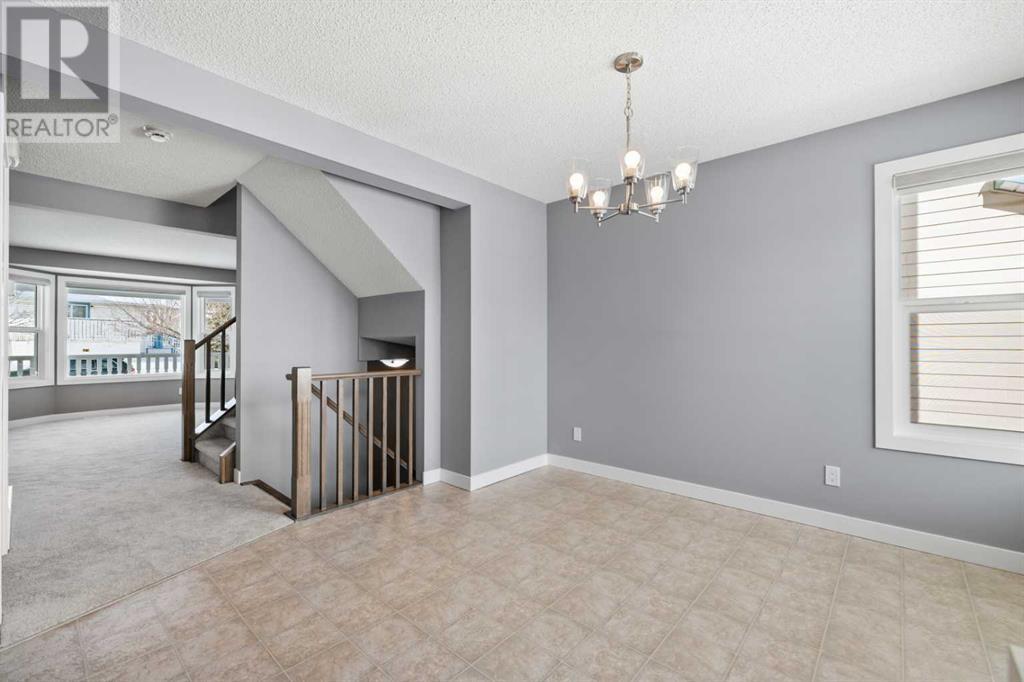 Single Family House for Sale in  Hidden Point NW Hidden Valley Calgary 