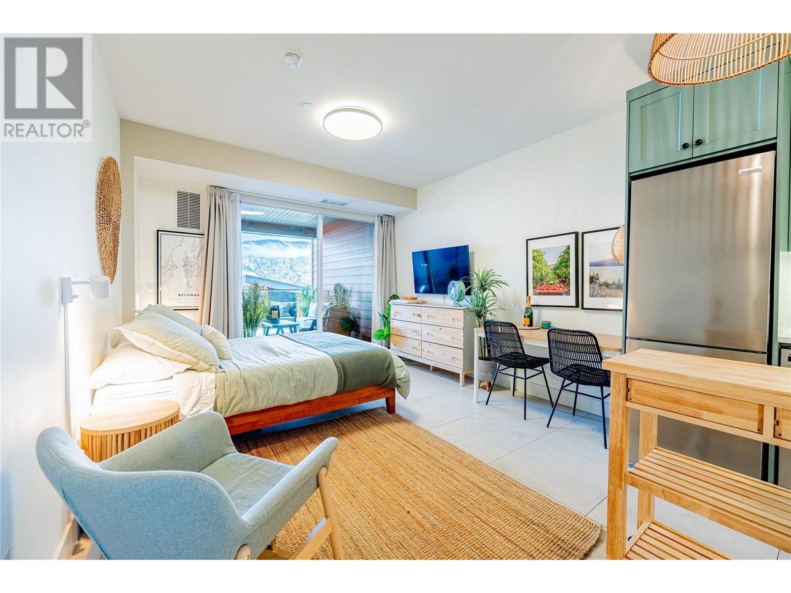 110 3475 Granite Close, Kelowna