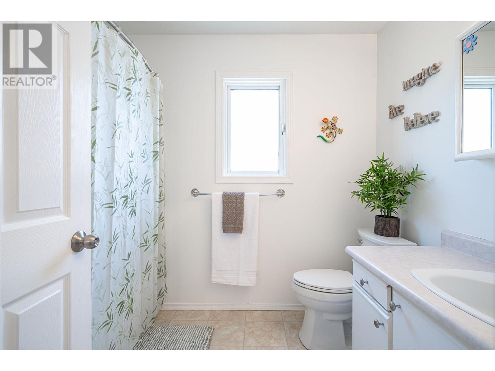  294 Marigold Road, Kelowna