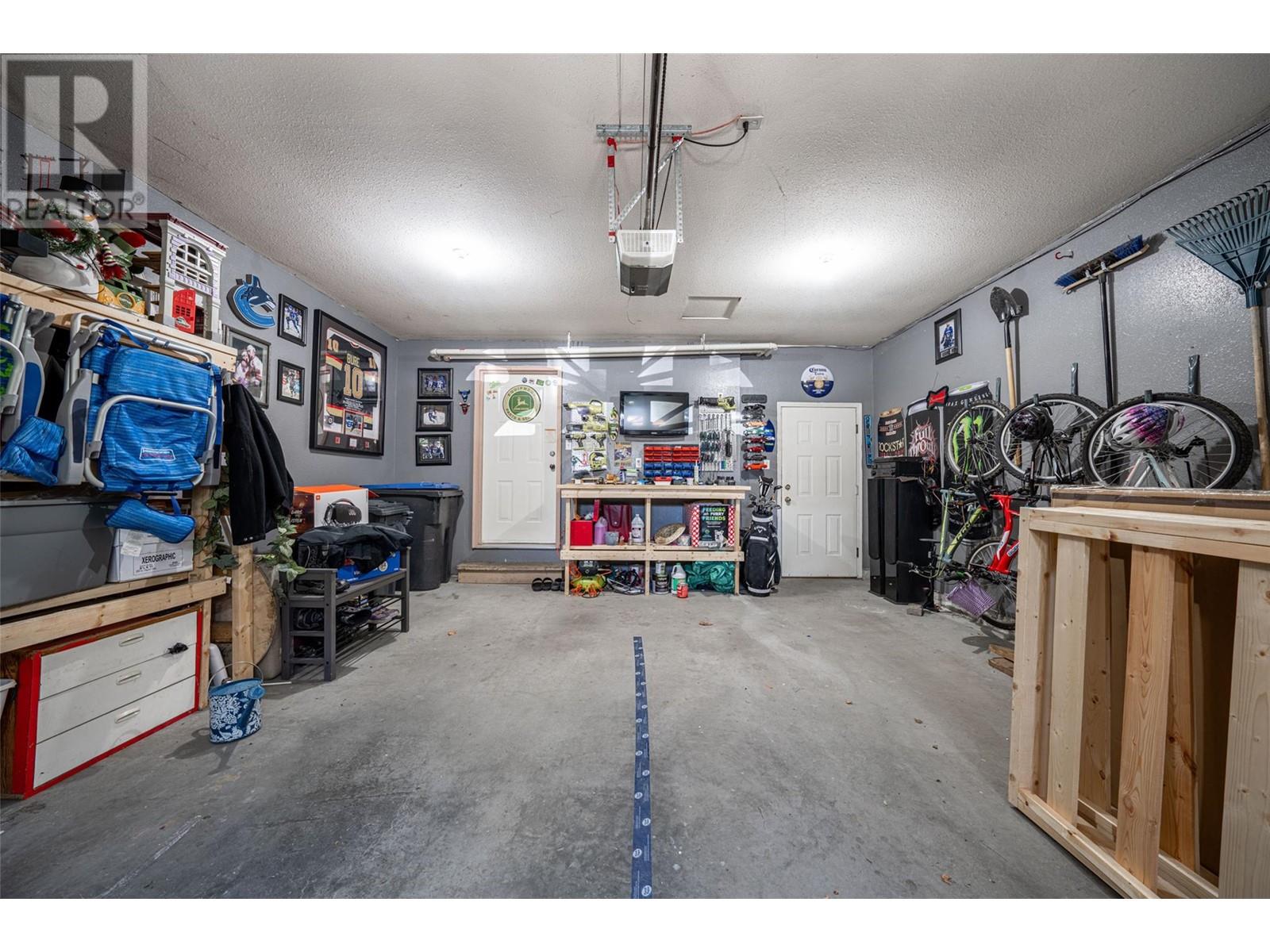  294 Marigold Road, Kelowna