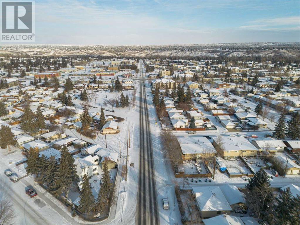 Single Family House Bungalow for Sale in  Beaupre Crescent NW Bowness Calgary 