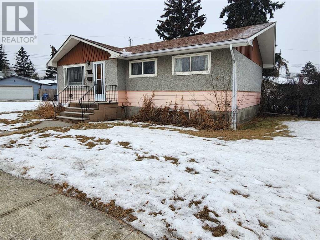 Single Family House Bungalow for Sale in  Beaupre Crescent NW Bowness Calgary 