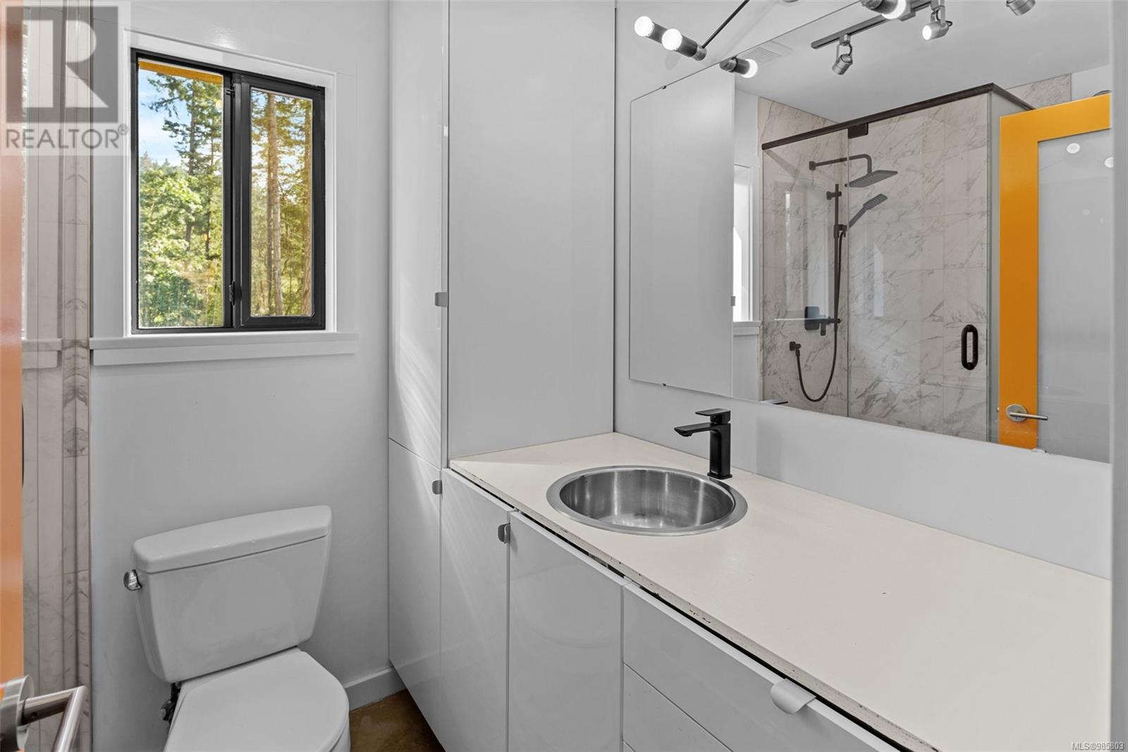 400 Baker Rd, Salt Spring