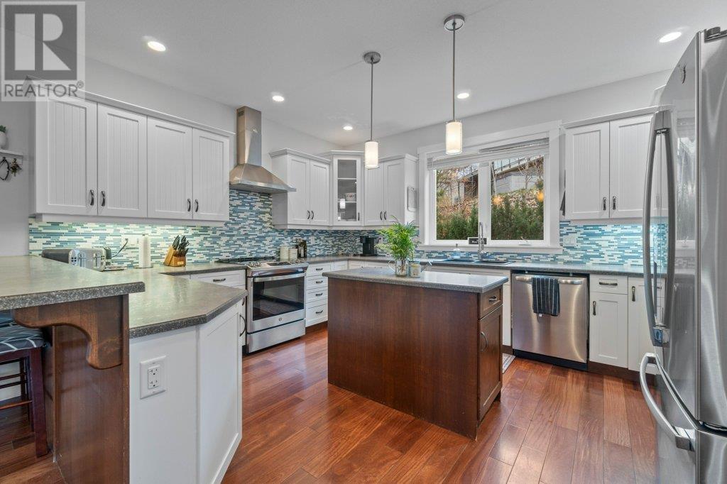  1270 7 Avenue Southeast, Salmon Arm