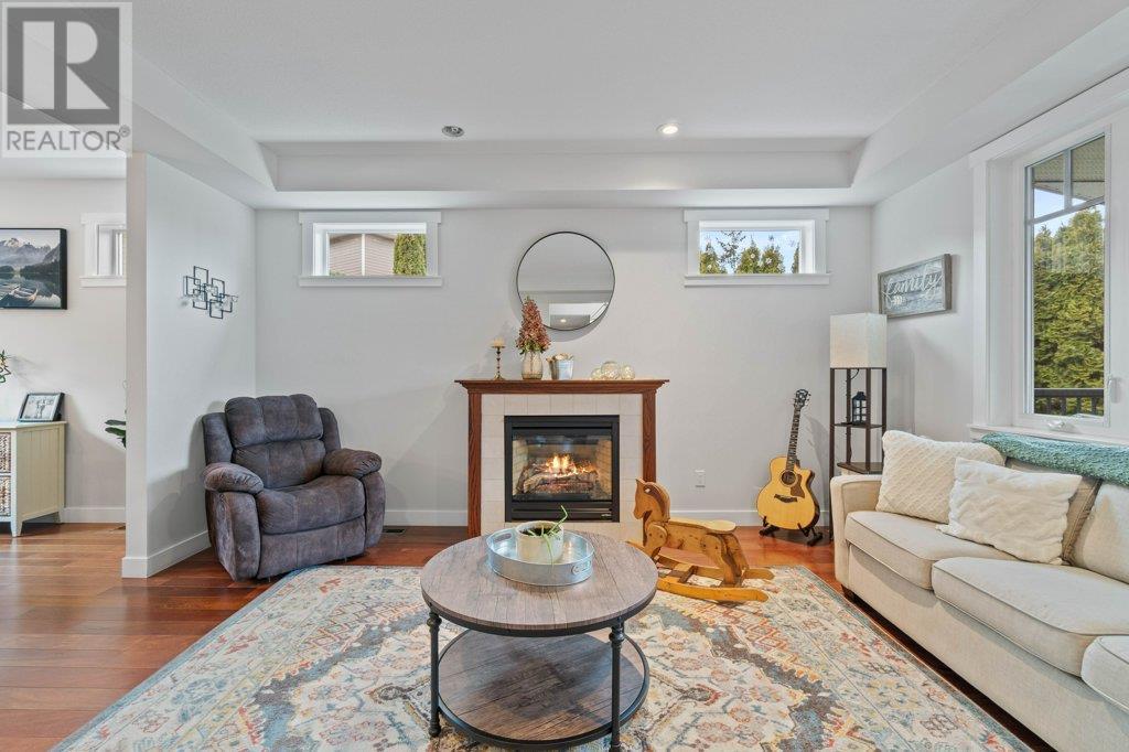  1270 7 Avenue Southeast, Salmon Arm