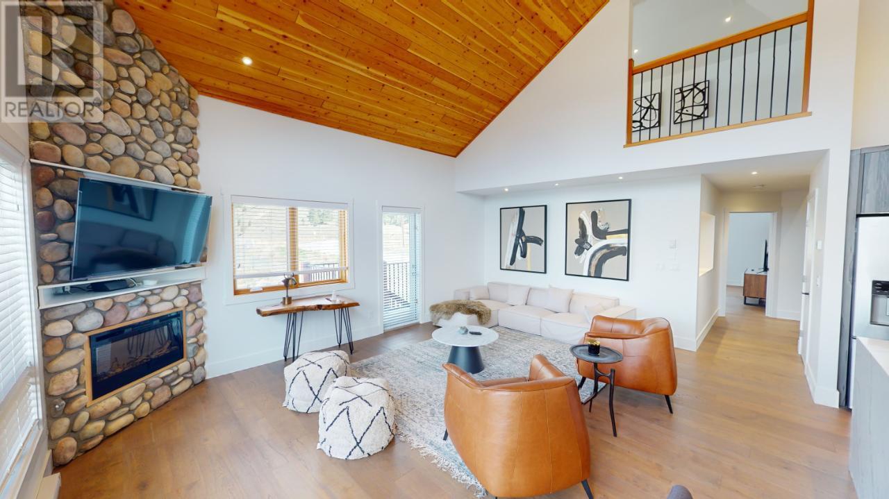 #105 7291 PROSPECTOR AVENUE - 11