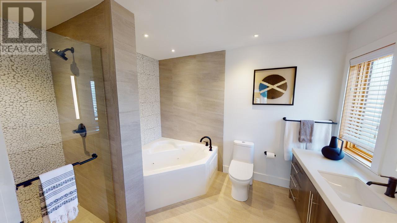 #105 7291 PROSPECTOR AVENUE - 26