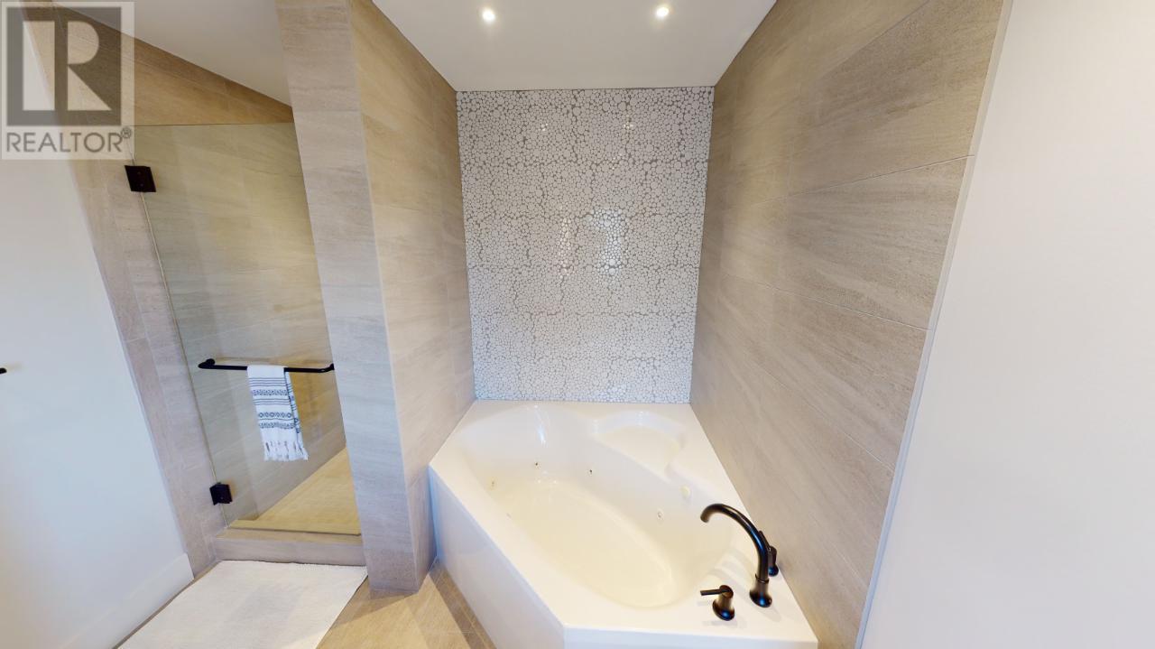 #105 7291 PROSPECTOR AVENUE - 30