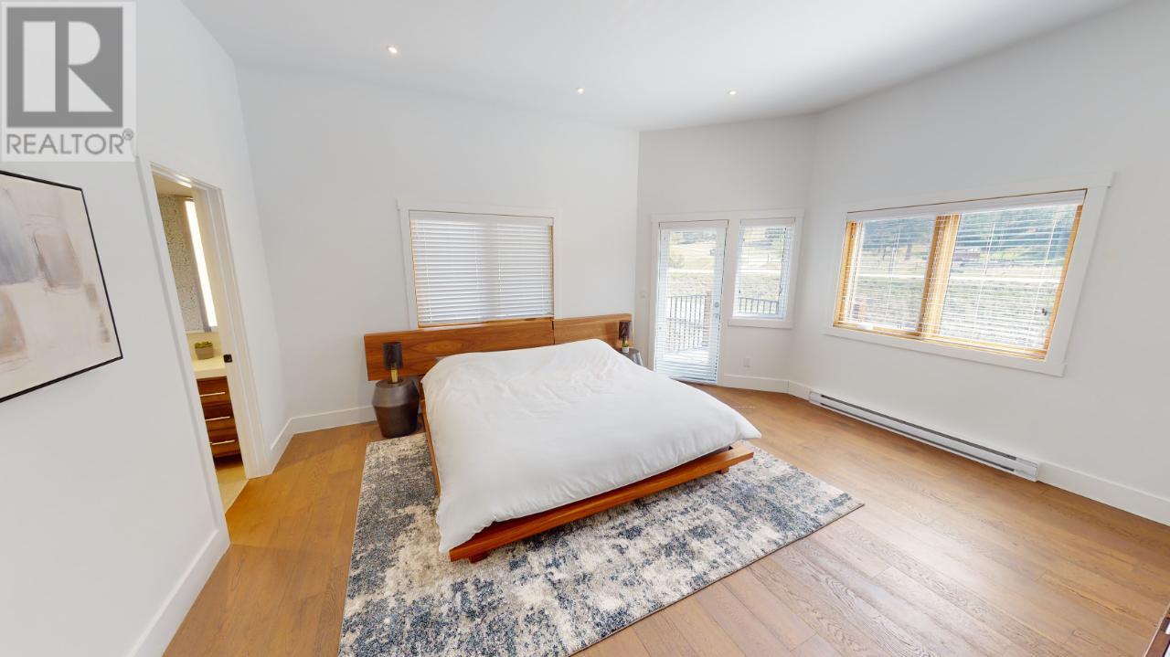 #105 7291 PROSPECTOR AVENUE - 20