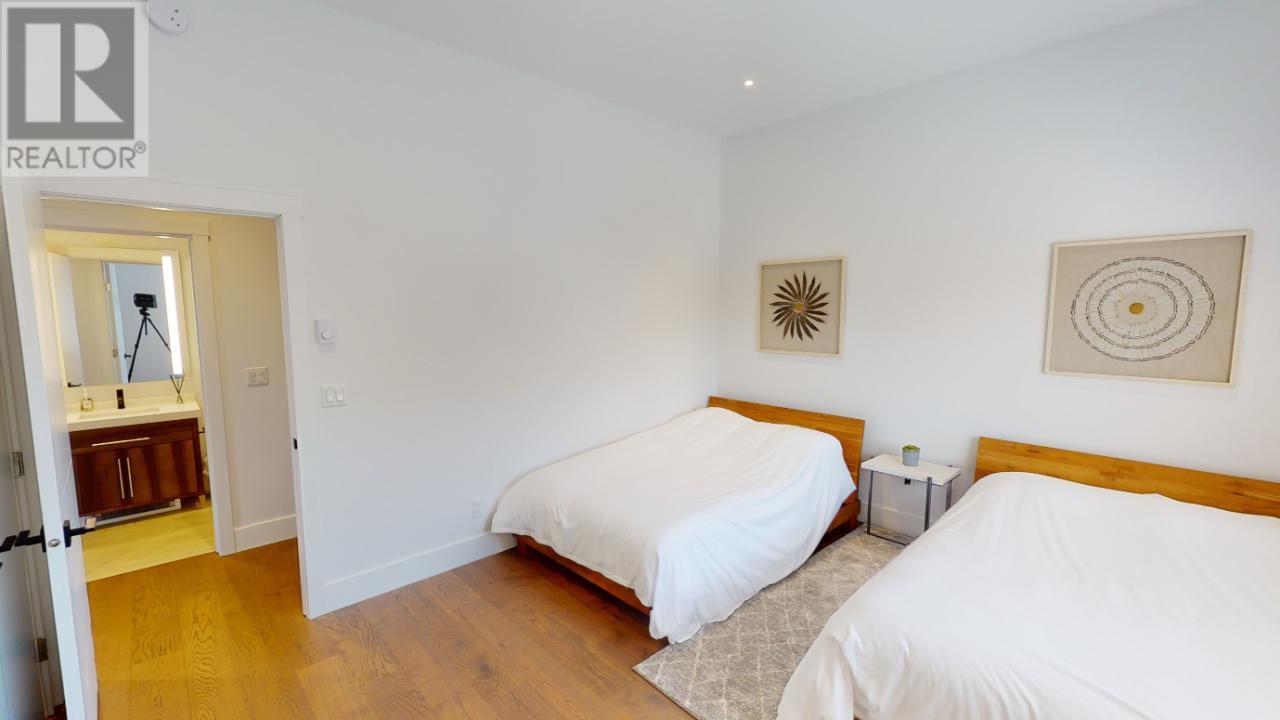 #105 7291 PROSPECTOR AVENUE - 46