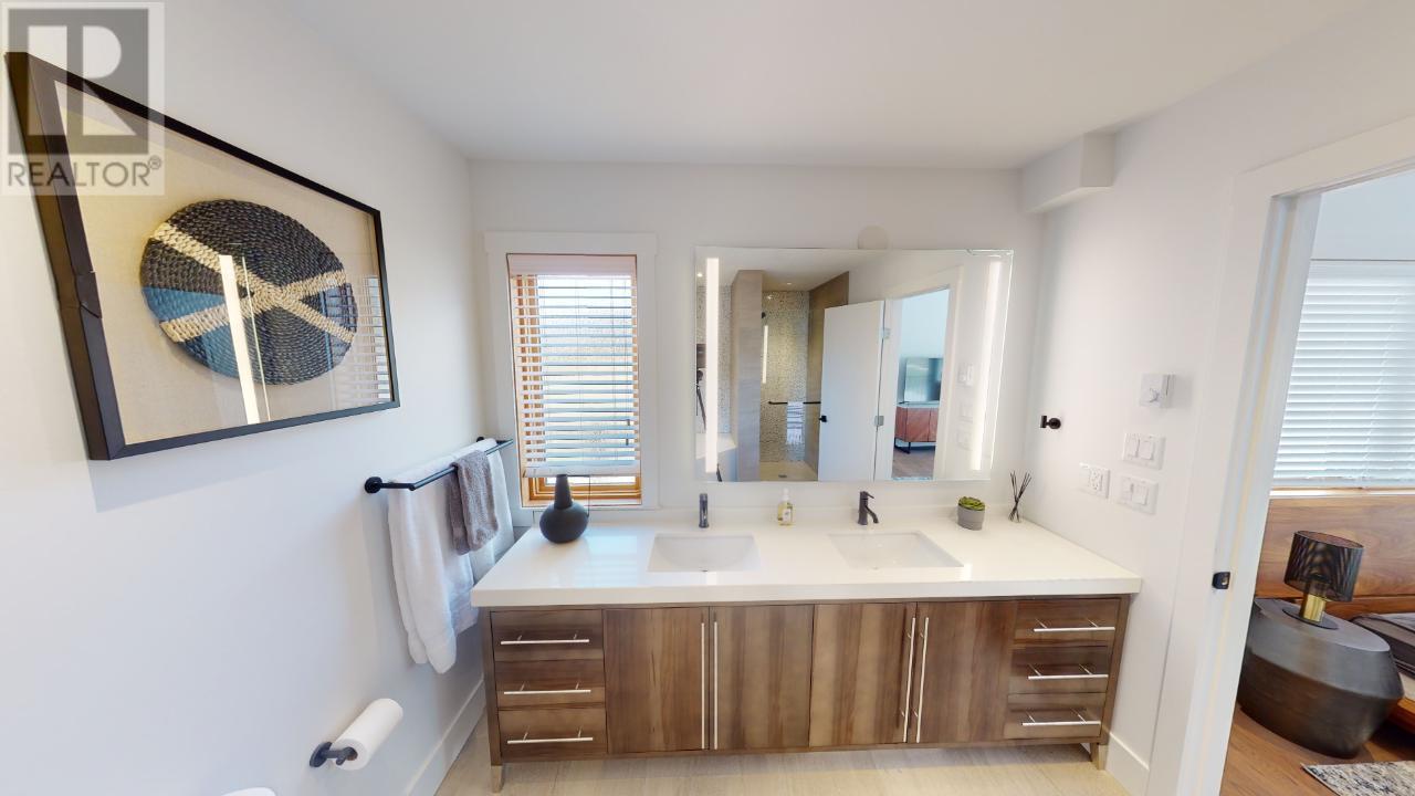 #105 7291 PROSPECTOR Avenue - 32