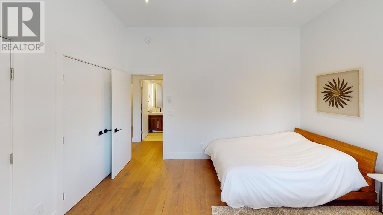 #105 7291 PROSPECTOR AVENUE - 48