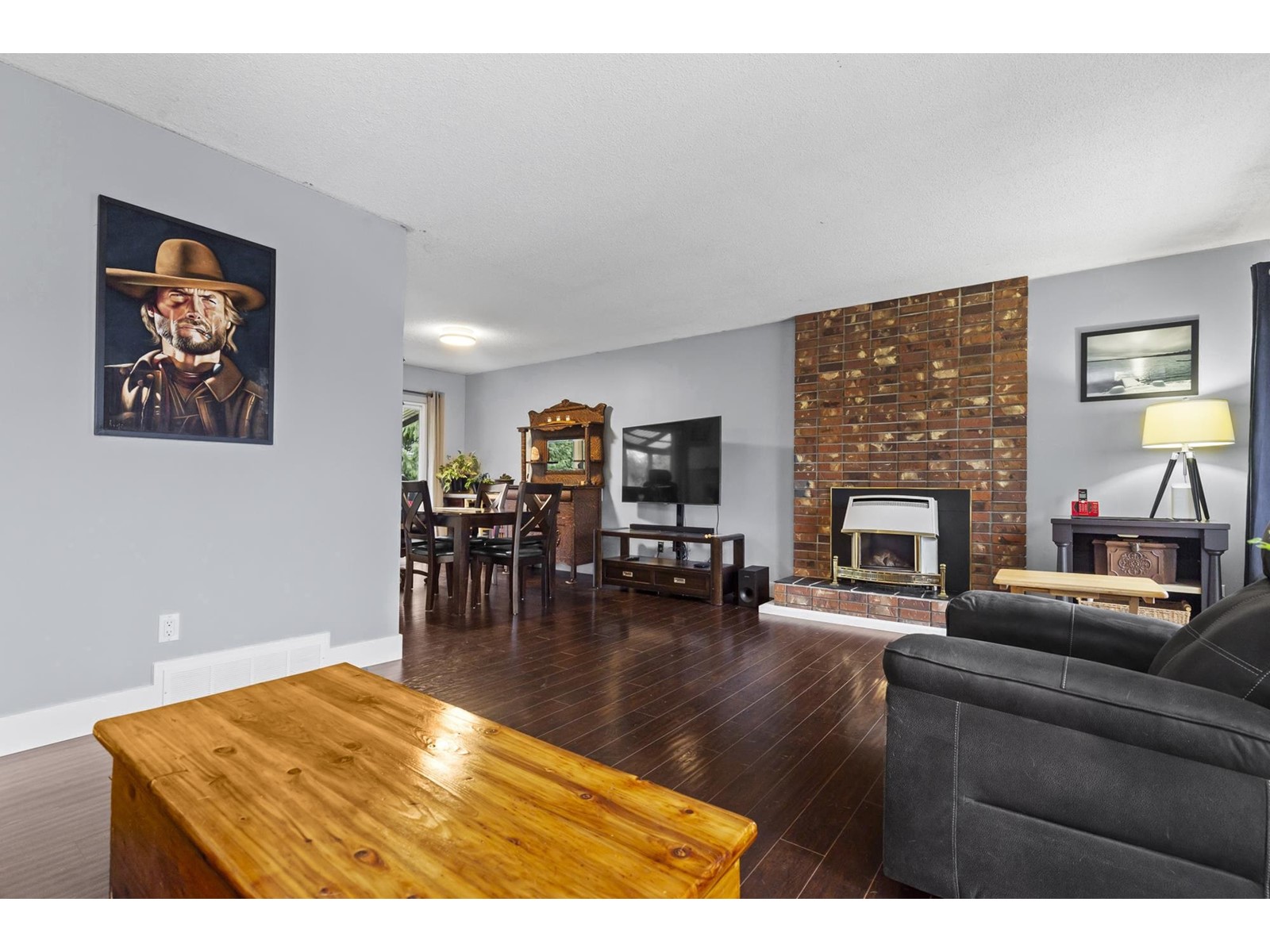7733 SANDPIPER DRIVE, Mission