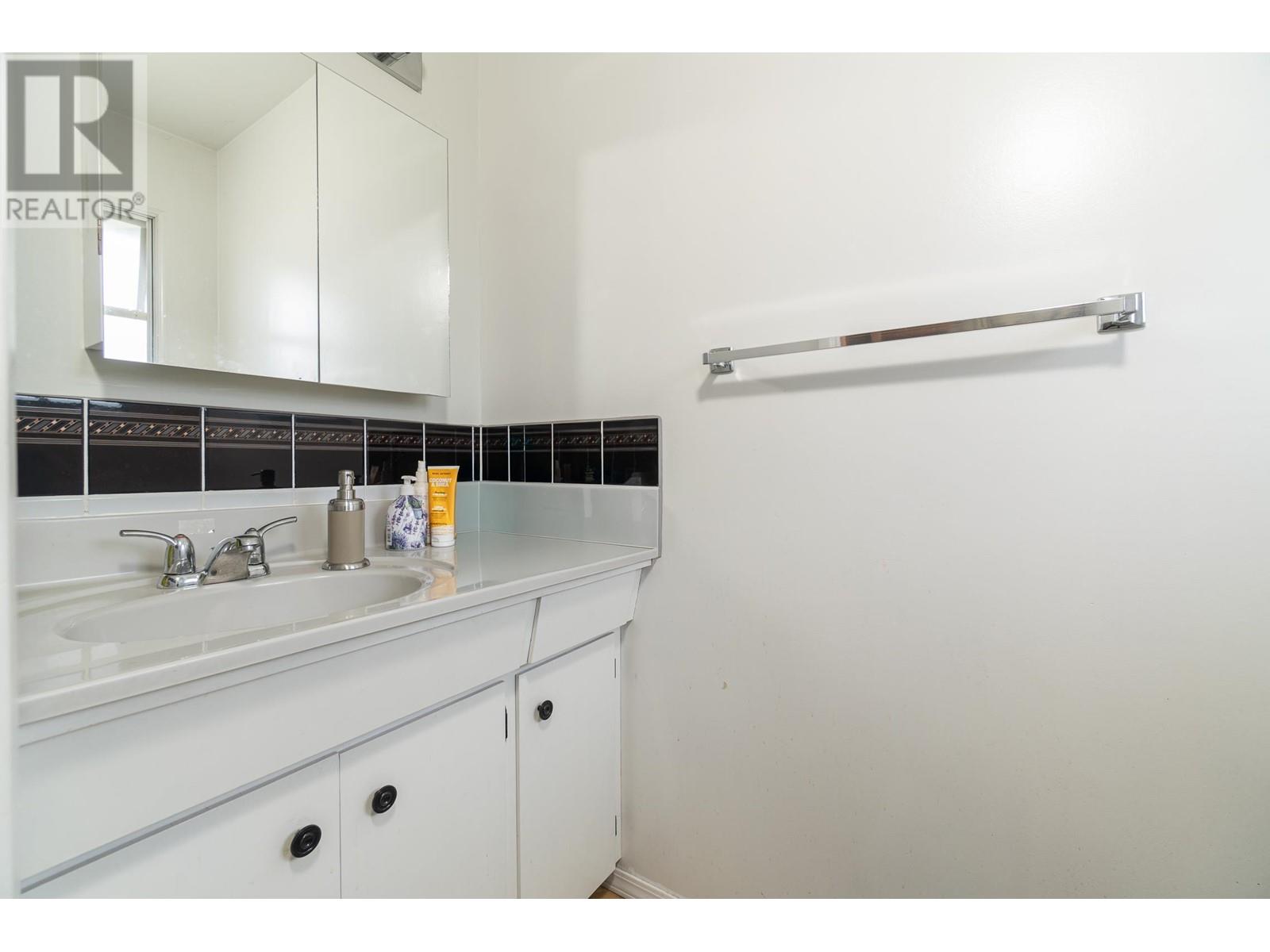 Photo 22 of 6460 Azure Road, Richmond BC