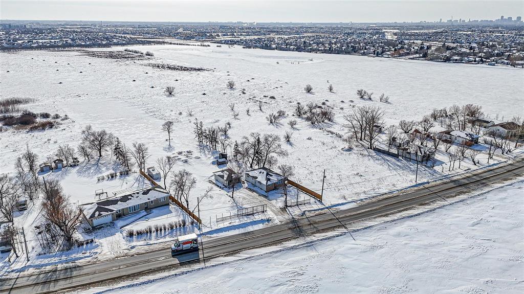 Photo 8 of 648 Grassie Boulevard, Winnipeg MB