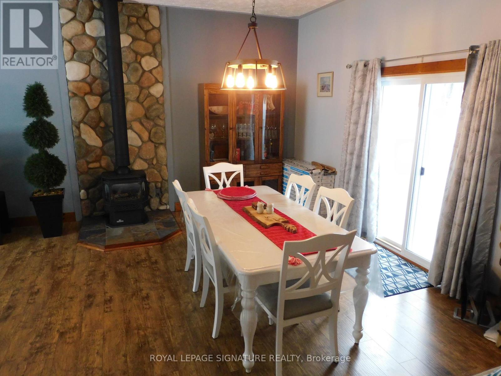 Photo 24 of 2 Ojibway Court, Tiny ON
