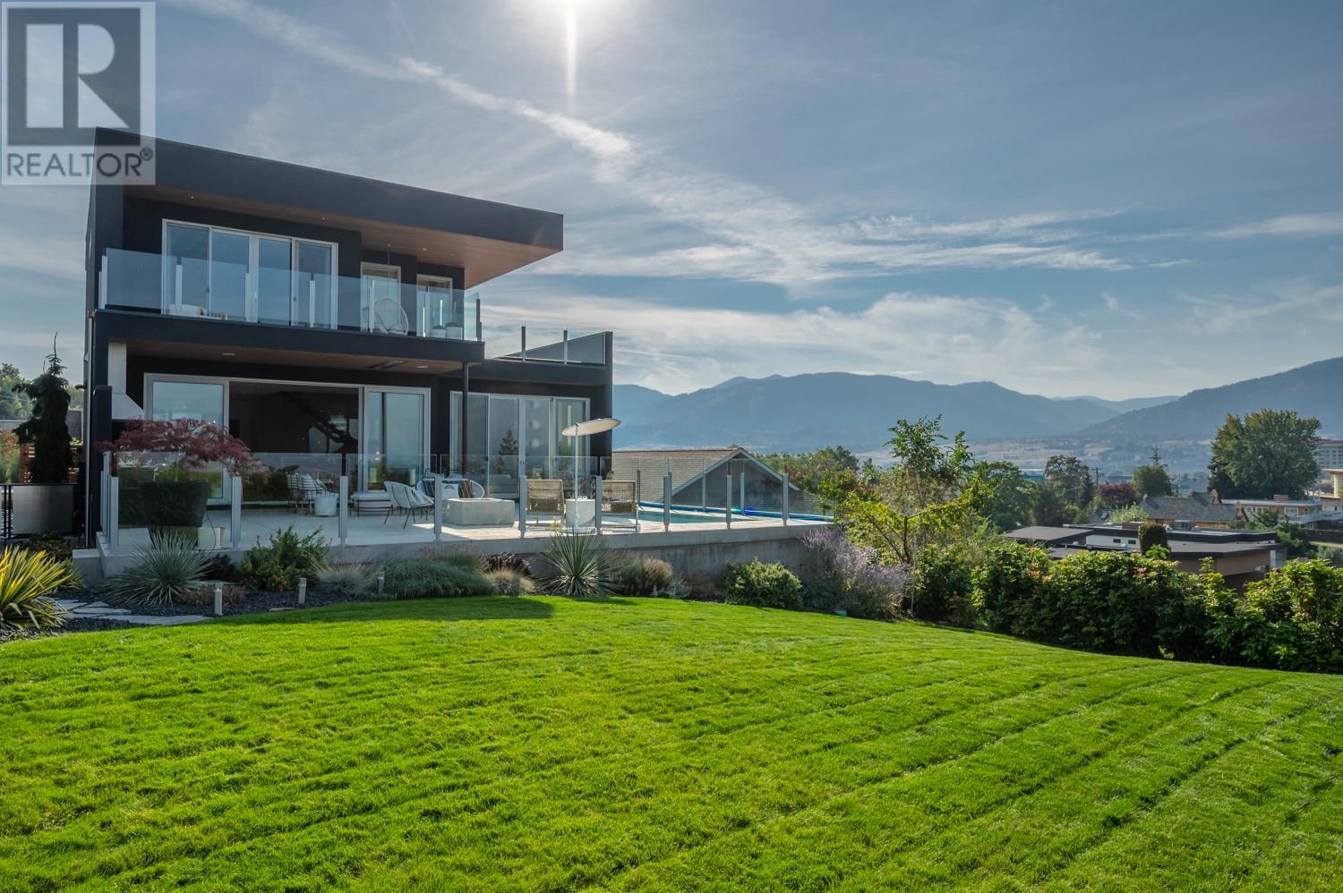  525 VANCOUVER Avenue, Penticton