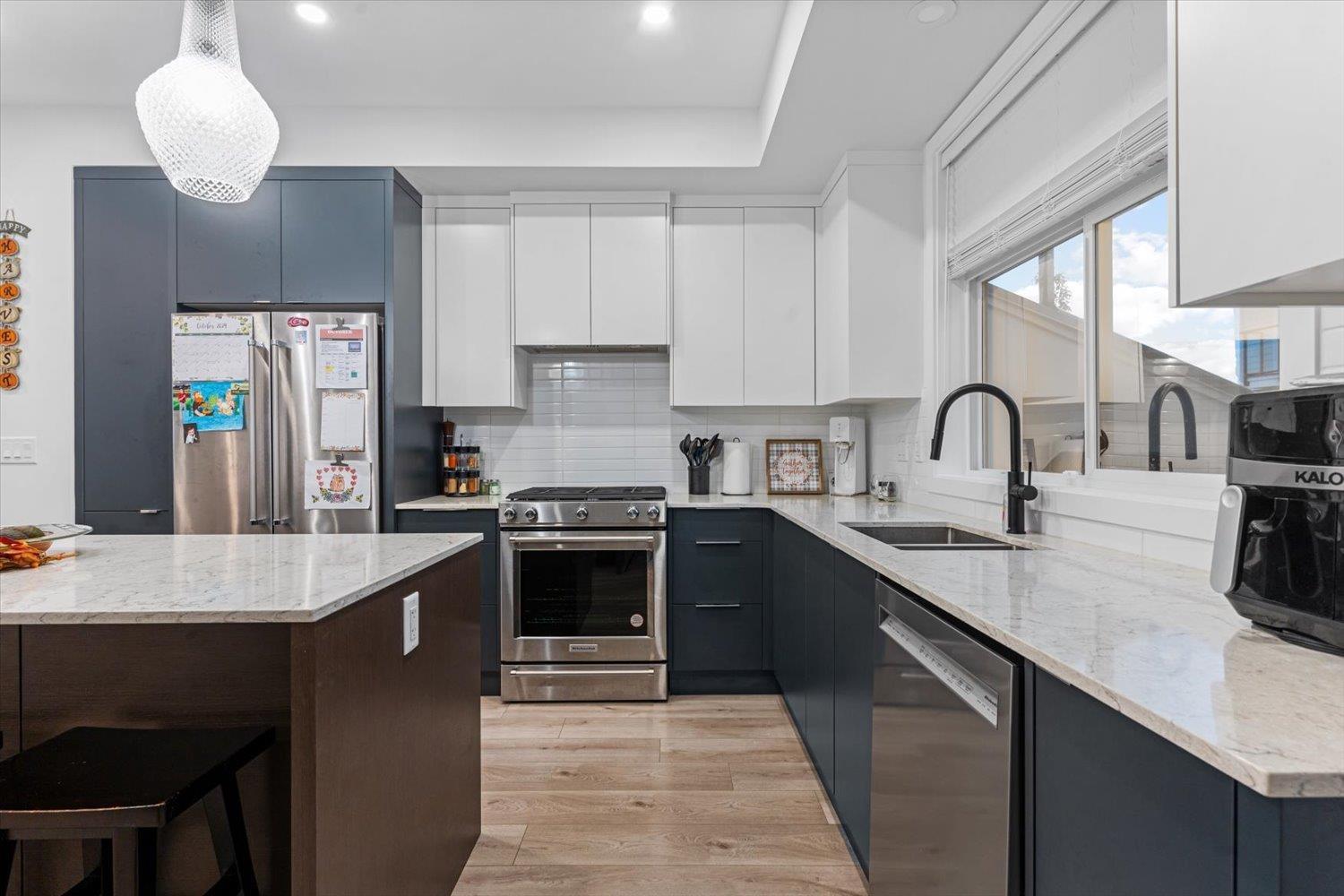 216 46211 PROMONTORY ROAD, Sardis South, Chilliwack real estate listing R2968687