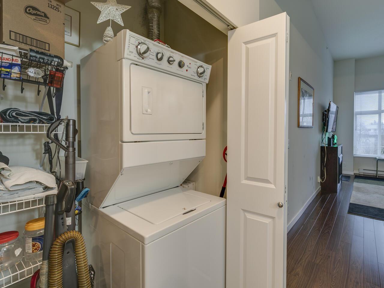 404 2943 NELSON PLACE, Abbotsford real estate listing R2952414